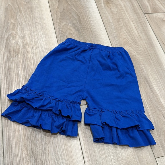 EUC Girls Size 5-6 Boutique Brand Ruffle Stretch Waist Shorts in Royal Blue - Picture 5 of 5